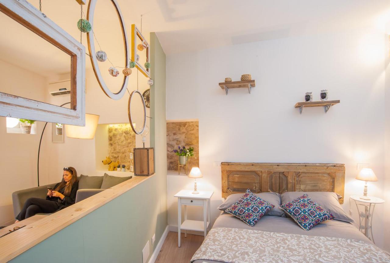Homes4Holidays - Artistic Nest Сиракузы Экстерьер фото